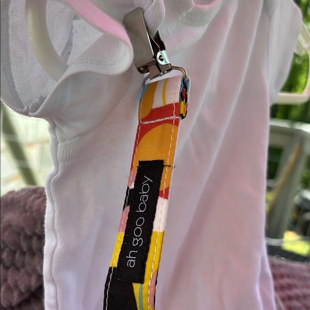 ah goo baby Colorful Pacifier Clip